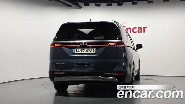 Kia Carnival 2022 thumb 4