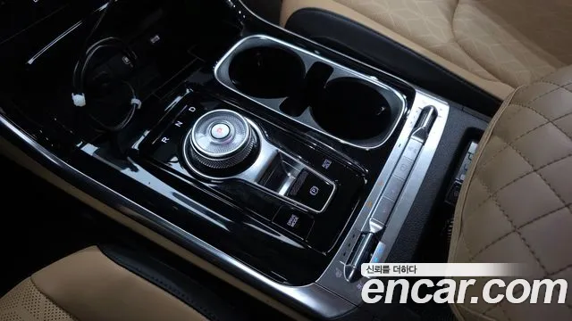 Kia Carnival 2023 thumb 9