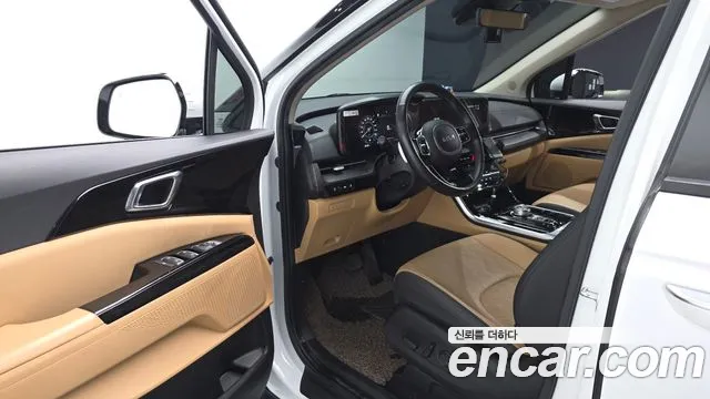 Kia Carnival 2023 thumb 10