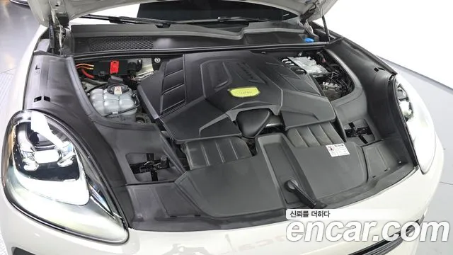 Porsche Cayenne 2022 thumb 6