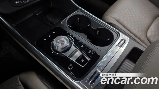 Kia Carnival 2024 thumb 9