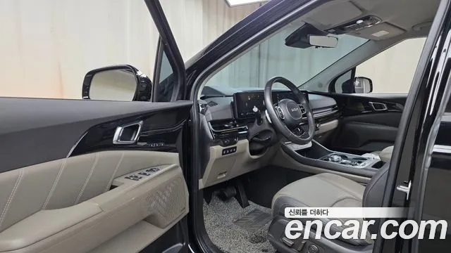Kia Carnival 2024 thumb 10