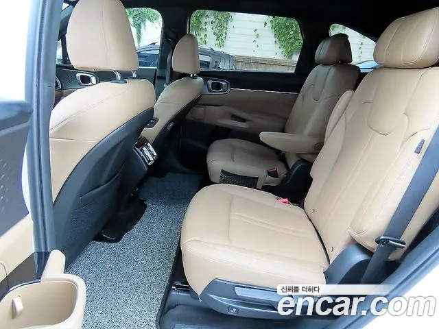 Kia Sorento 2023 thumb 6
