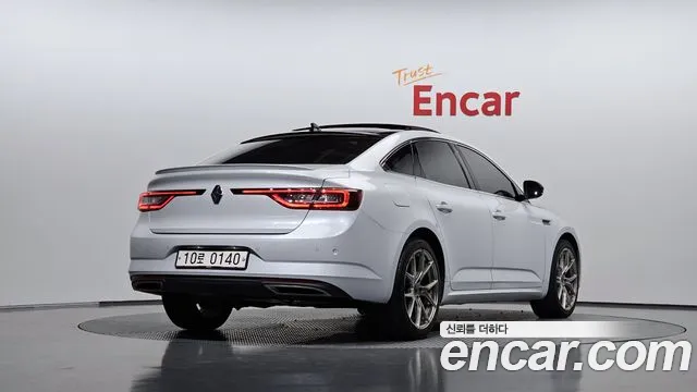 Renault-KoreaSamsung Megane 2016 thumb 2