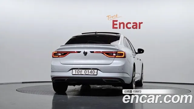 Renault-KoreaSamsung Megane 2016 thumb 4