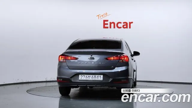 Hyundai Avante 2019 thumb 4