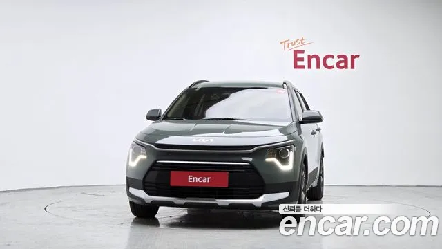 Kia Niro 2023 thumb 3