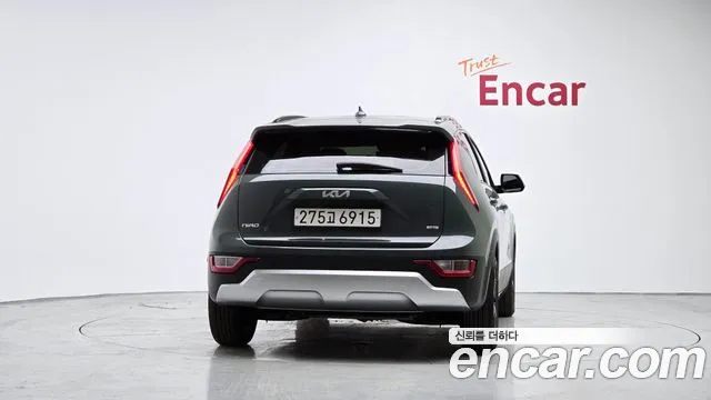 Kia Niro 2023 thumb 4