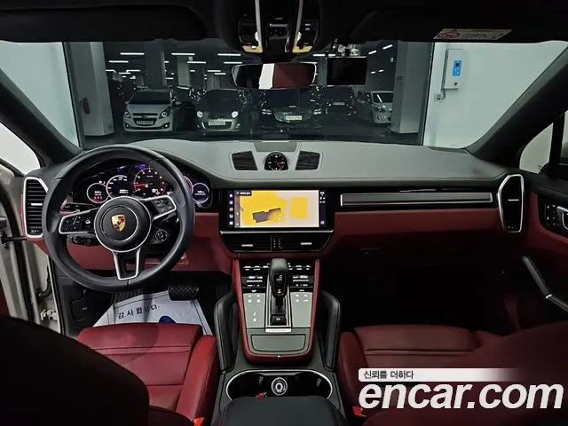 Porsche Cayenne 2023 thumb 7