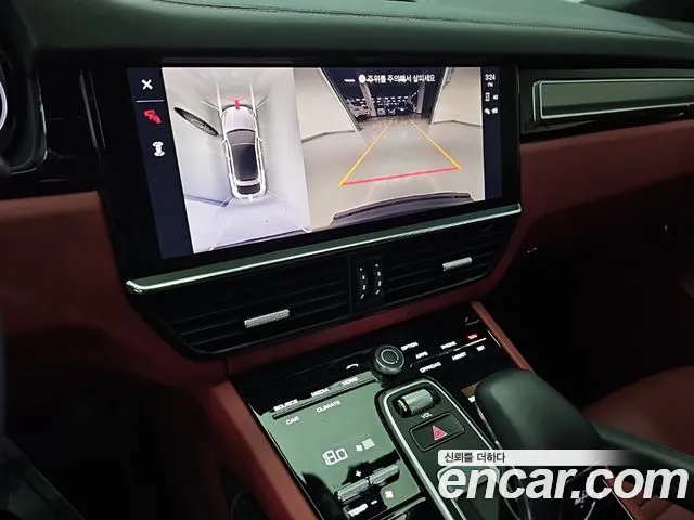 Porsche Cayenne 2023 thumb 10