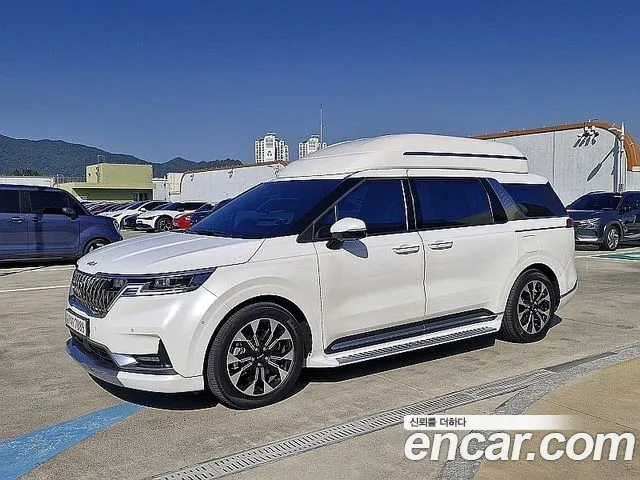 Kia Carnival 2021 thumb 2