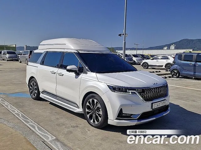 Kia Carnival 2021 thumb 3