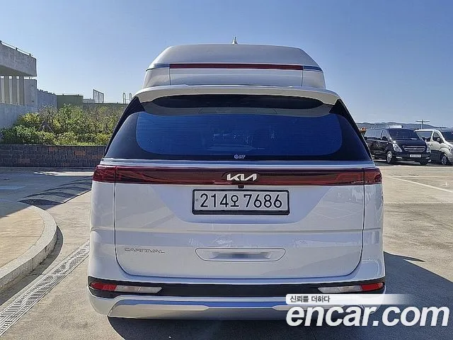 Kia Carnival 2021 thumb 6