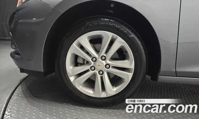 ChevroletGMDaewoo Cruze 2017 thumb 4