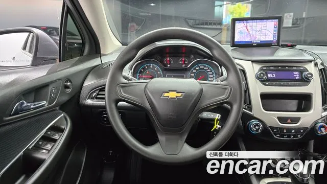ChevroletGMDaewoo Cruze 2017 thumb 11