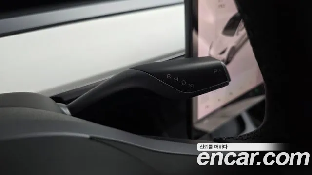 Tesla Model Y 2021 thumb 8