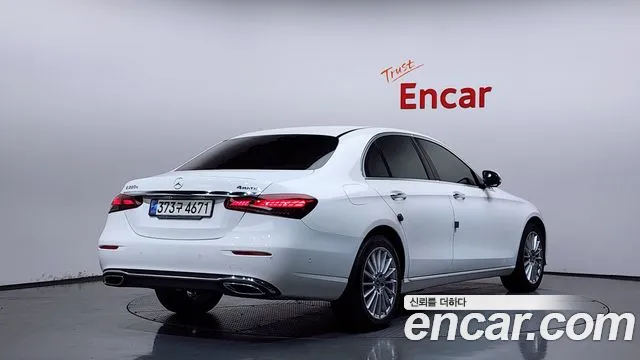 Mercedes-Benz E-Класс 2021 thumb 2
