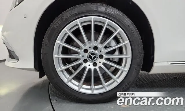 Mercedes-Benz E-Класс 2021 thumb 5