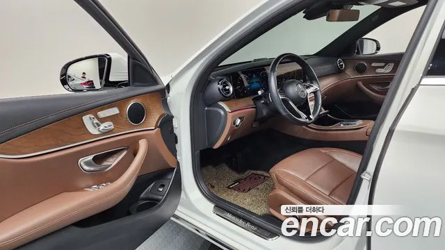 Mercedes-Benz E-Класс 2021 thumb 10