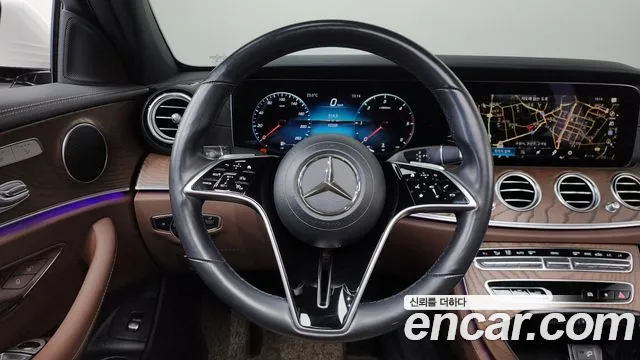 Mercedes-Benz E-Класс 2021 thumb 12