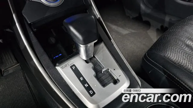 Hyundai Avante 2012 thumb 9