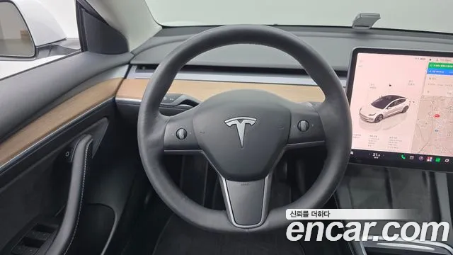 Tesla Model 3 2022 thumb 12