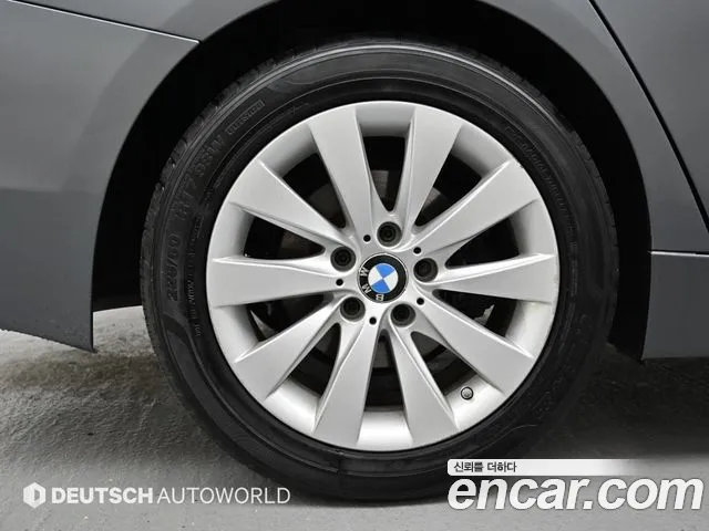 BMW 3-Series 2015 thumb 5