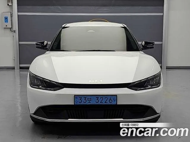 Kia EV6 2021 thumb 2