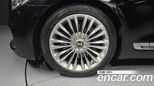 Kia K9 2019 thumb 5