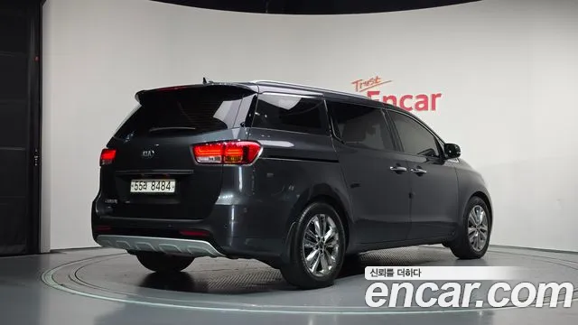 Kia Carnival 2014 thumb 2