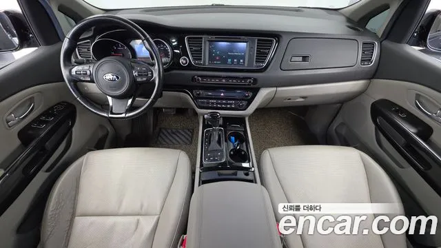Kia Carnival 2014 thumb 7