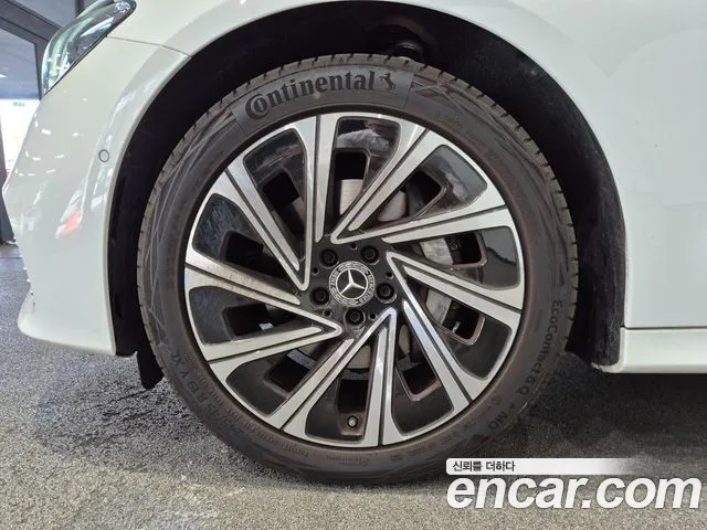 Mercedes-Benz E-Класс 2026 thumb 5