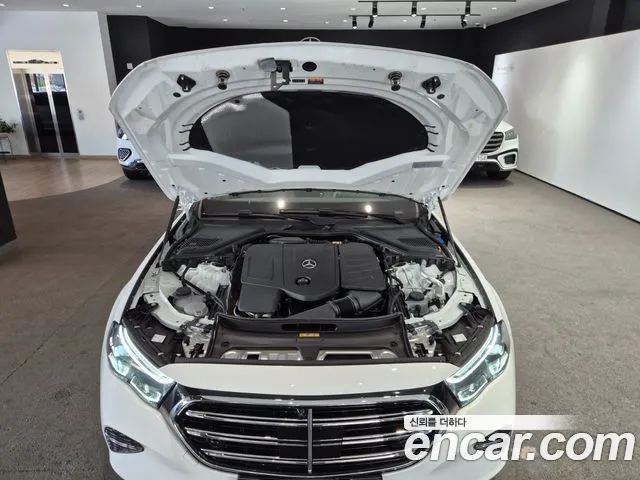 Mercedes-Benz E-Класс 2026 thumb 6