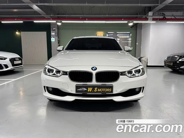 BMW 3-Series 2015 thumb 2
