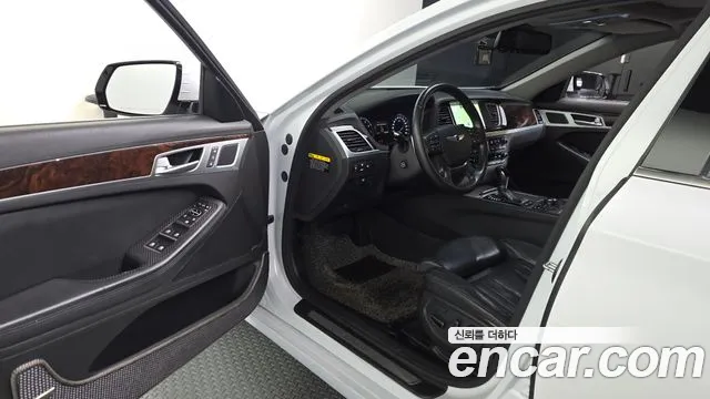 Hyundai Genesis 2015 thumb 10