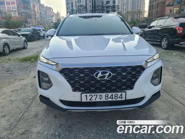 Hyundai Santa Fe 2019 thumb 3