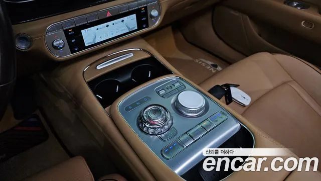 Genesis G90 2022 thumb 9