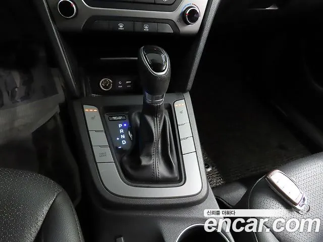 Hyundai Avante 2017 thumb 9