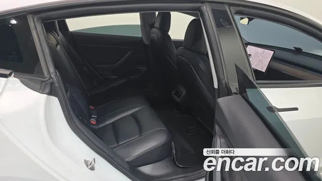 Tesla Model 3 2021 thumb 11