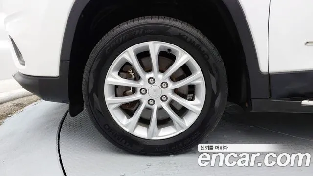Jeep Cherokee 2019 thumb 5