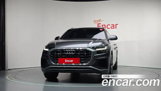 Audi Q8 2021 thumb 3