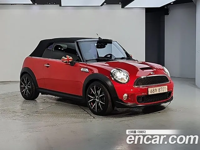 MINI Cooper Convertible 2015 thumb 2