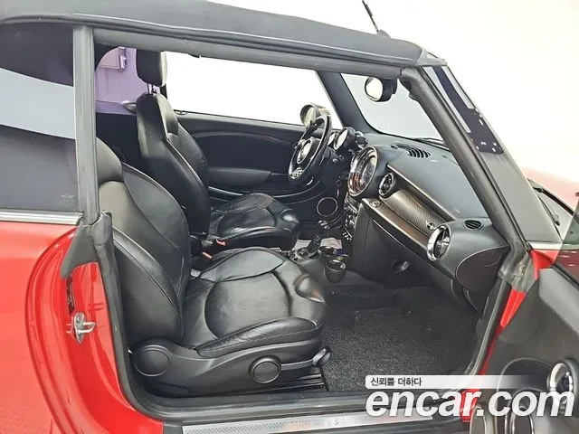 MINI Cooper Convertible 2015 thumb 5