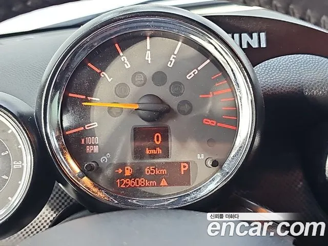 MINI Cooper Convertible 2015 thumb 7