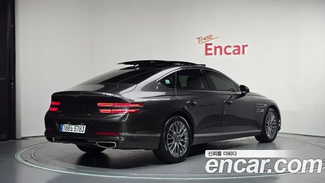 Genesis G80 2022 thumb 2