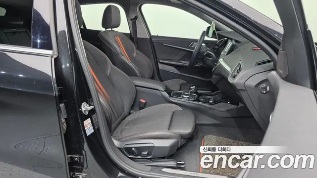BMW 1-Series 2020 thumb 11