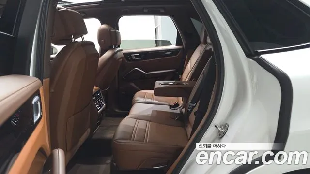 Porsche Cayenne 2020 thumb 11
