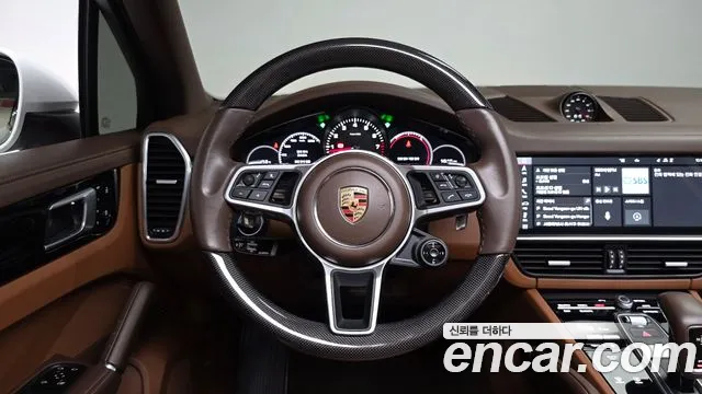 Porsche Cayenne 2020 thumb 12