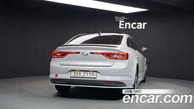 Renault-KoreaSamsung Megane 2017 thumb 4