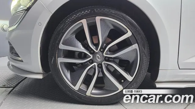Renault-KoreaSamsung Megane 2017 thumb 5